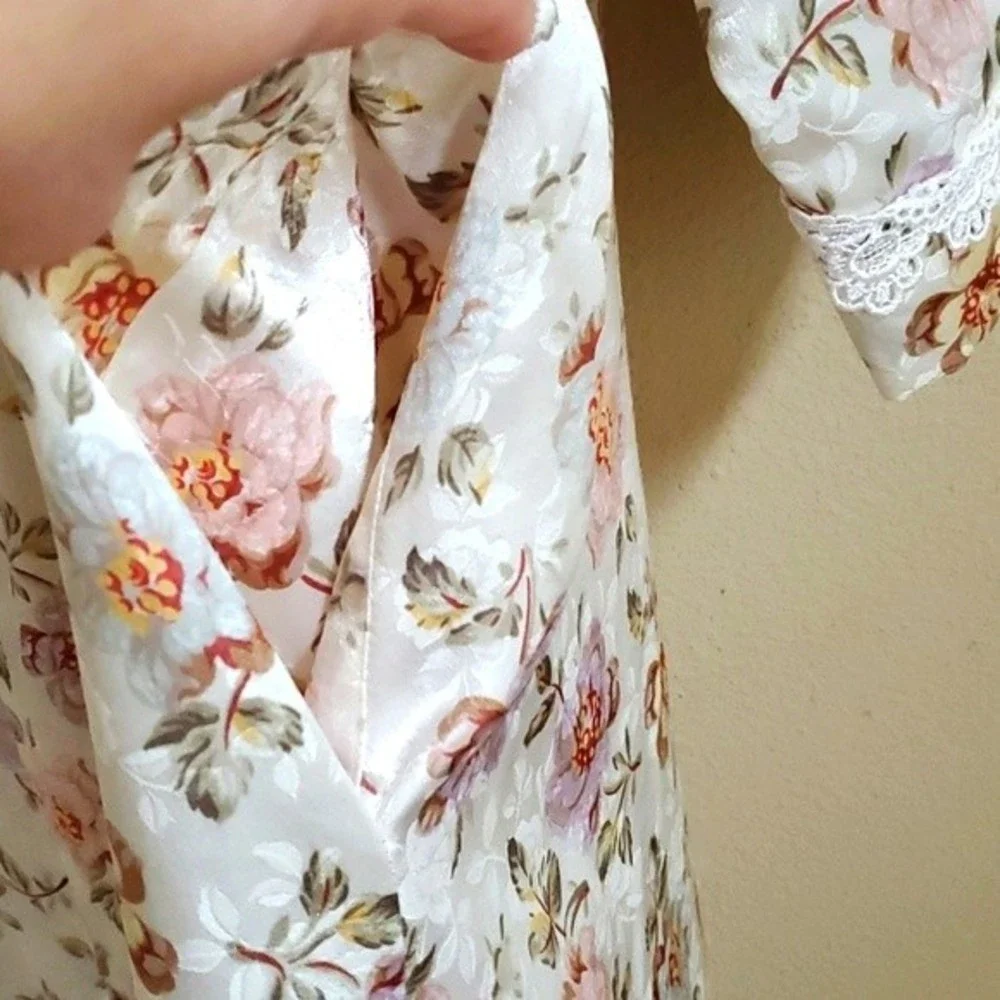 Vintage Christian Dior Long Night Gown Satin Robe Grandma Style Floral Size L - Picture 7 of 12